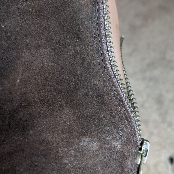 KORKS Heeled Suede Bootie with Chunky Buckle Ankle Boots | Size 9 | EUC - Picture 4 of 14